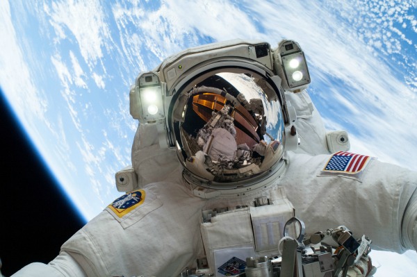 NASA is hiring astronauts