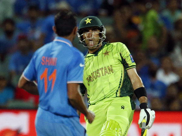 Misbah facing Shami during 2015 World Cup