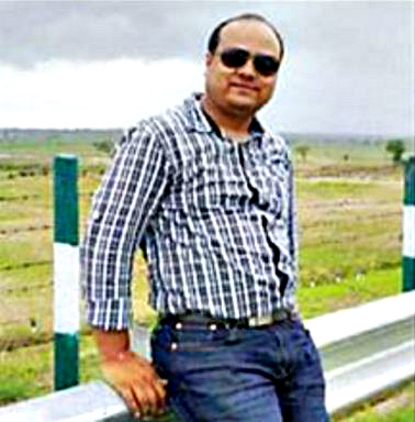 A Great Career AWaited Him In Germany, But This UP Techie Stayed Back To Develop His Village