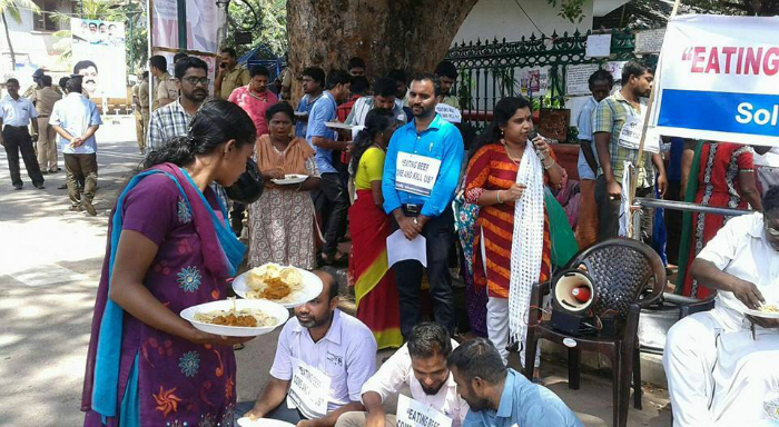 Hindus In Kerala Protest Join Muslims For A Beef Party In Protesting #DadriLynching 