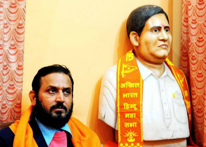 After Promising Nathuram Godse Temples, Now Hindu Mahasabha Plans To Celebrate His Birthday As 