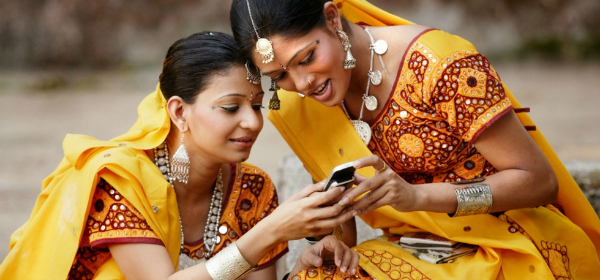 women internet phone india