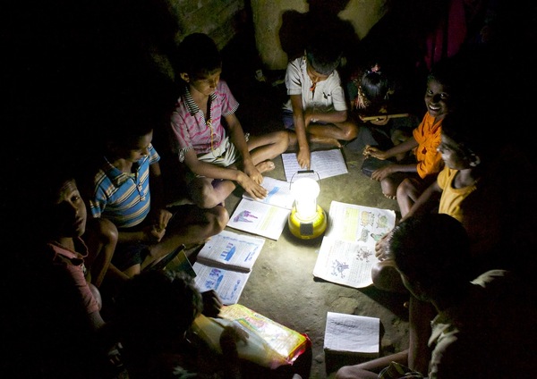 India kids studying