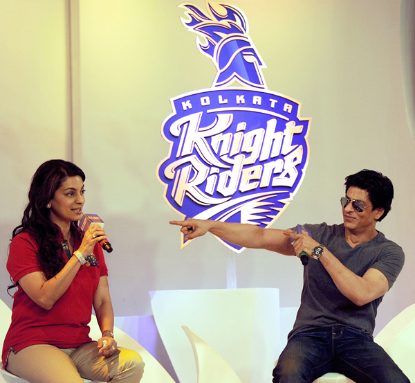 SRK with Juhi Chawla