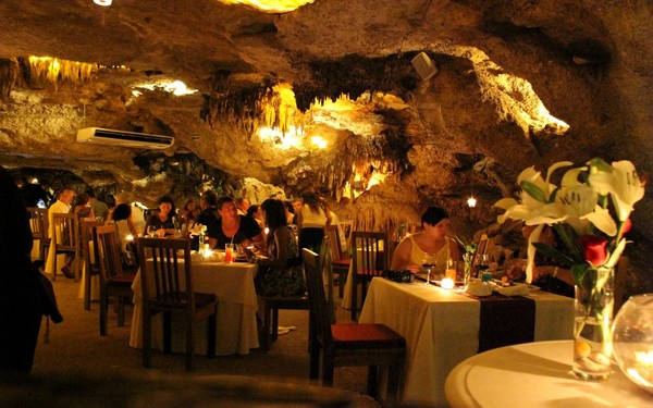 mexico bar cave