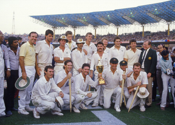 Australian team with the 1987 World Cup trophy