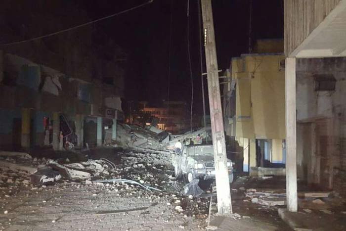 7.8 Magnitude Ecuador Earthquake Kills 28 Dead