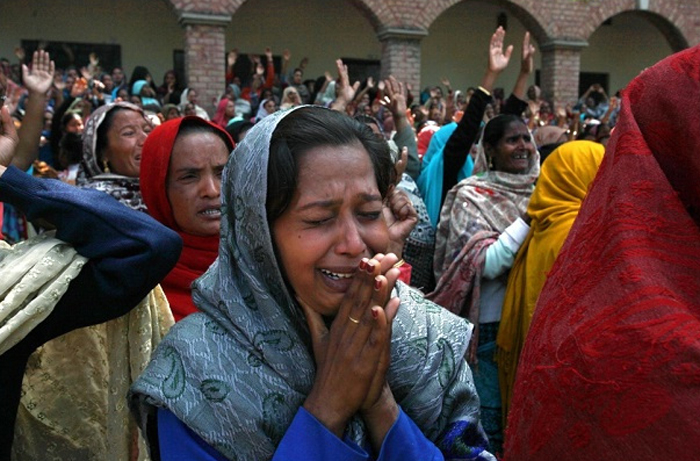How Christian, Hindu girls are converted to Islam in Pakistan 