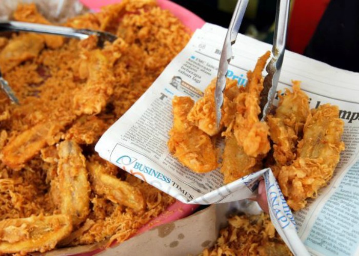 Time For Street Food Rehaul, FSSAI Has Asked Indians To Not Wrap Food In Newspapers