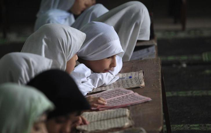 Mobile Phones Tvs And Men Are Banned At This Madrassa For Girls In Maharashtras Thane 5989