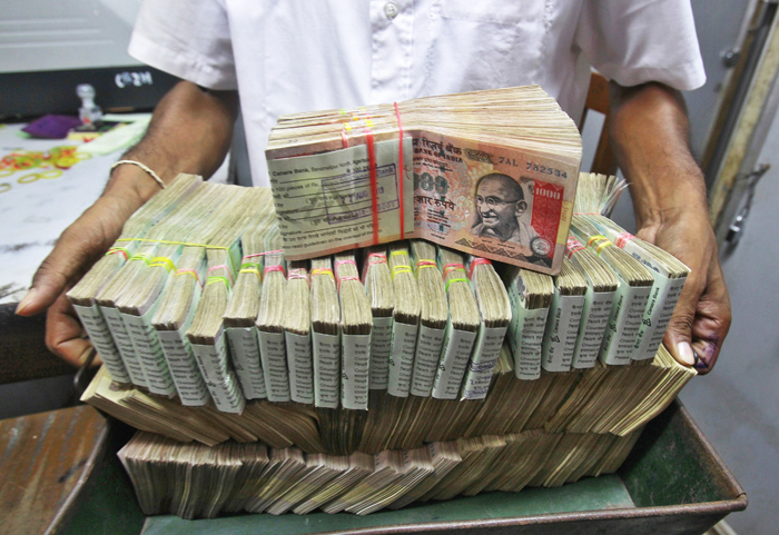 Racket converting black money into white unearthed in Odisha, Rs 1.42 crore seized