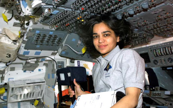 Remembering Kalpana Chawla: First Indian-born American woman to go to space  | Latest News India - Hindustan Times