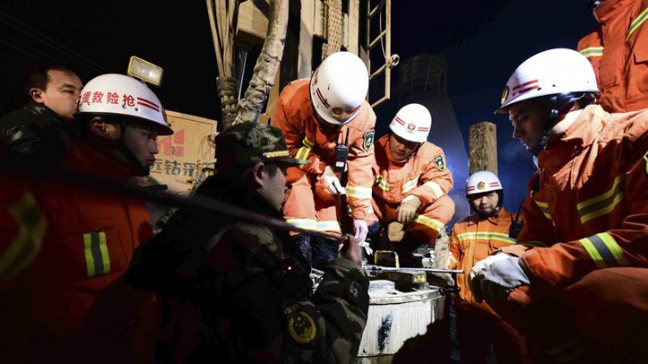 Four Chinese Men Get A Second Life After Being Trapped Inside A Collapsed Mine For 36 Days 