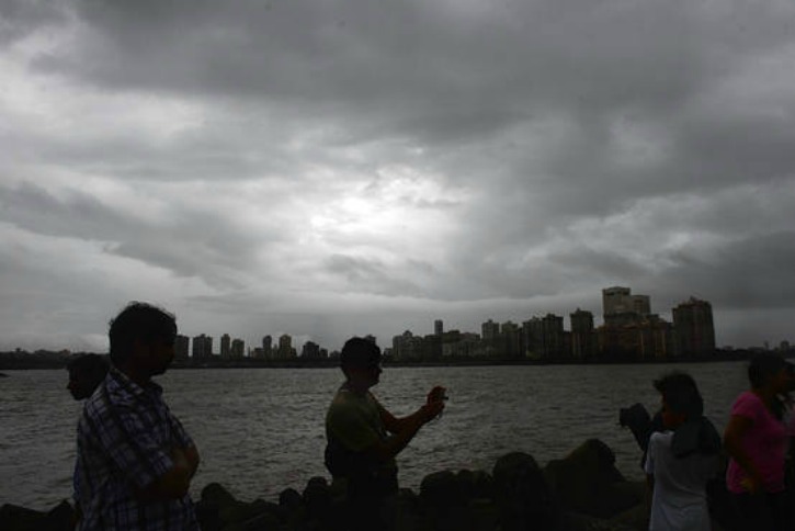 Days After Two Drown To Death In A Selfie Stunt 15 Sites In Mumbai