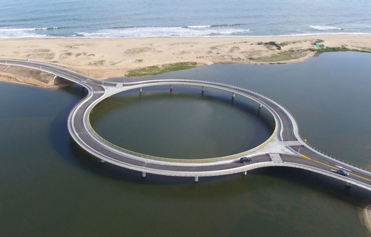 Circular Bridge