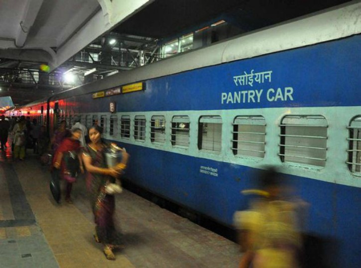 Railway Police Arrests 19 People For Fake Charity Fund Collection In Train 