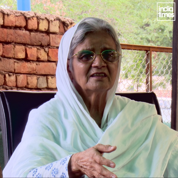 Meet Gaurav Maa Who Has Been Spending Her Entire Pension To Educate Slum Kids For Over A Decade Now