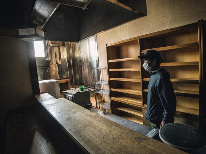 Haunting Pictures Show That Nothing Has Moved In Fukushima - Even Five ...