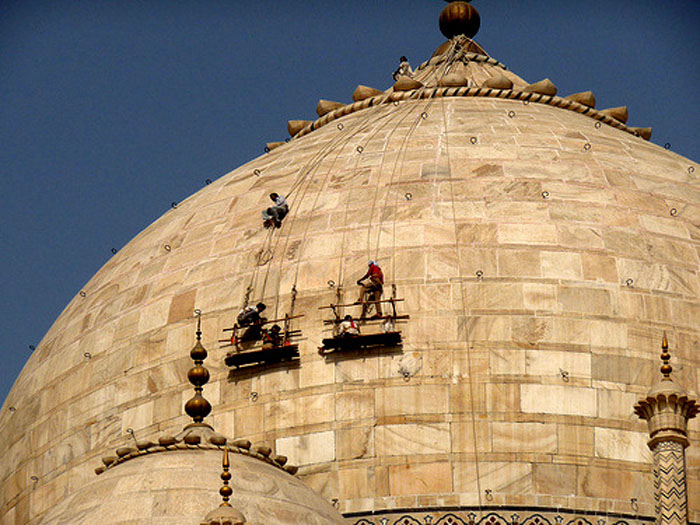 In The Past Three Years Rs 11 Crore Was Spent On Maintaining The Taj, While Its Revenue Was Rs 75 Crore 
