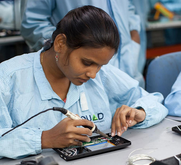 In Maharashtra, Girls From Villages Without Electricity Are Gearing Up To Be Electricians!