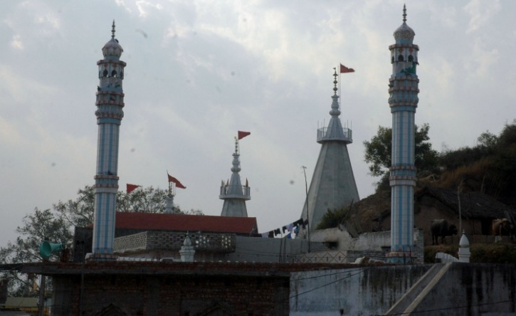 Temple and mosque