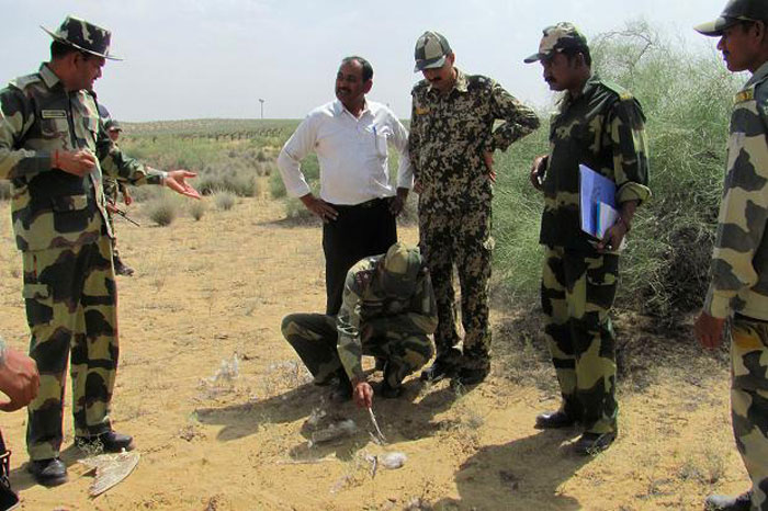 Only 3 Feet Under The Thar Desert, Indian Soldiers Are Finding A Constant Water Supply