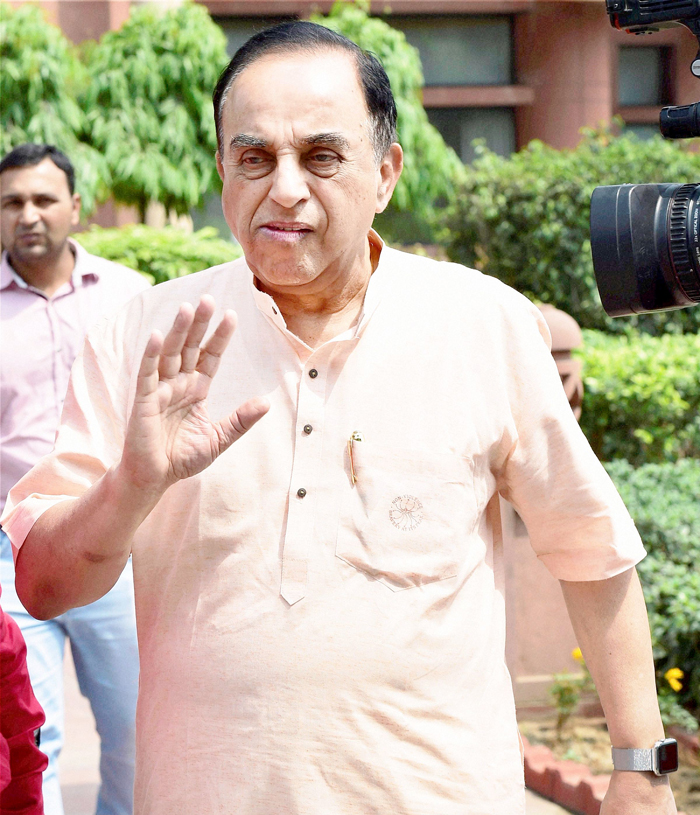 Raghuram Rajan Not Fit To Be RBI Governor, Should Be Sent Back To Chicago Says Subramanian Swamy