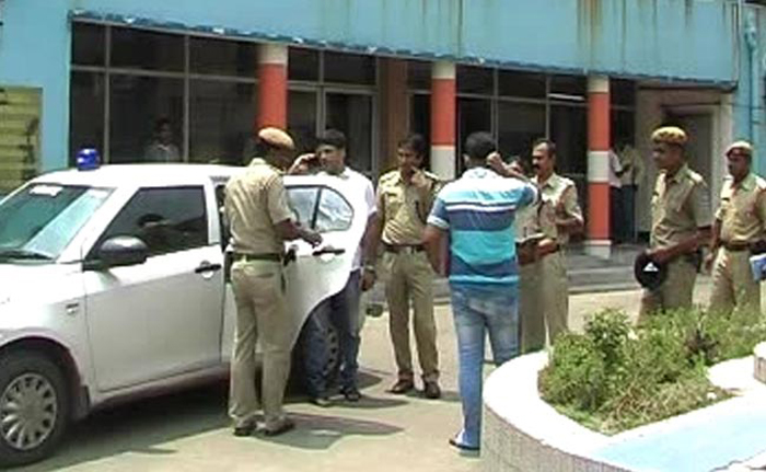 Woman Dragged Into Moving Car, Gangraped For 3 Hours And Then Dumped