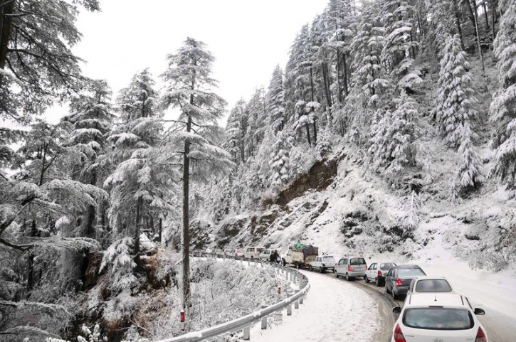 himachal snow road