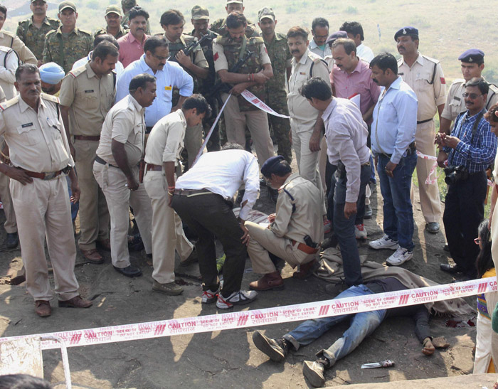 SIMI operatives killed in an encounter in Bhopal