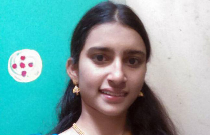 Usha Rani Btech Student Attempted Suicide
