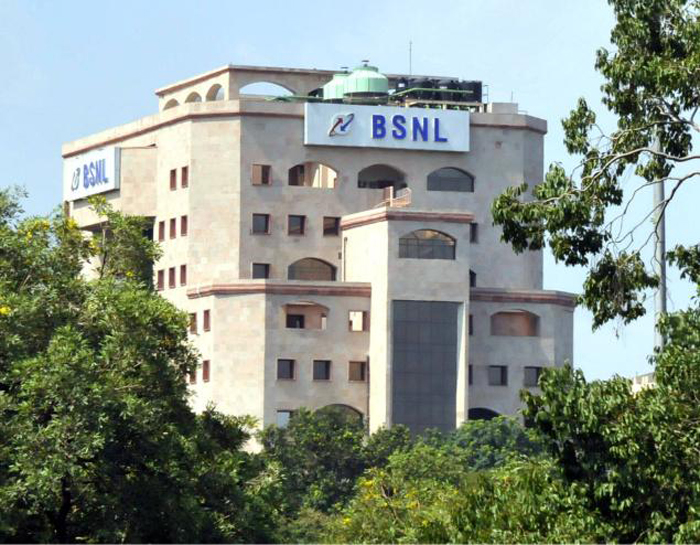 State-run BSNL will be the first to cut tariffs to better Reliance Jio  BSNL