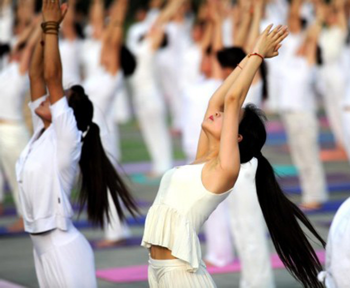 Students In 100 Chinese Universities Are Doing Yoga To Fight Stress