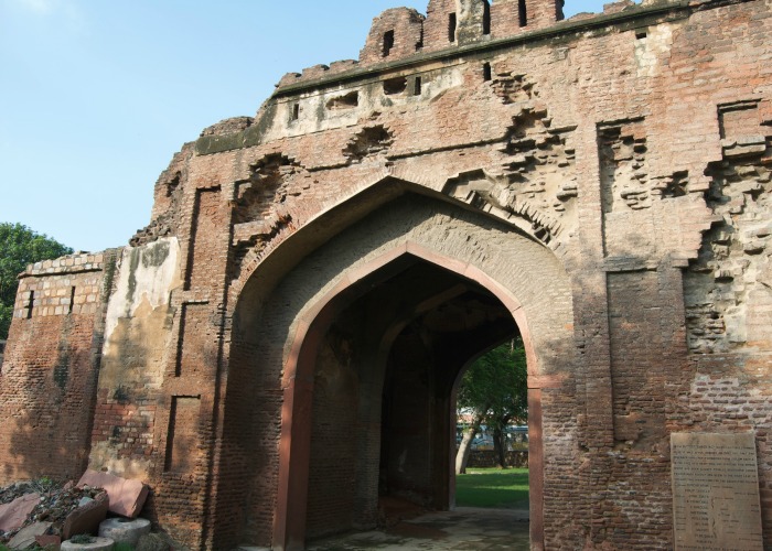 Kashmiri  Gate