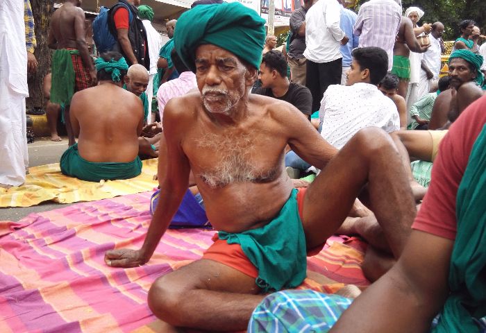 tamil nadu farmers protest