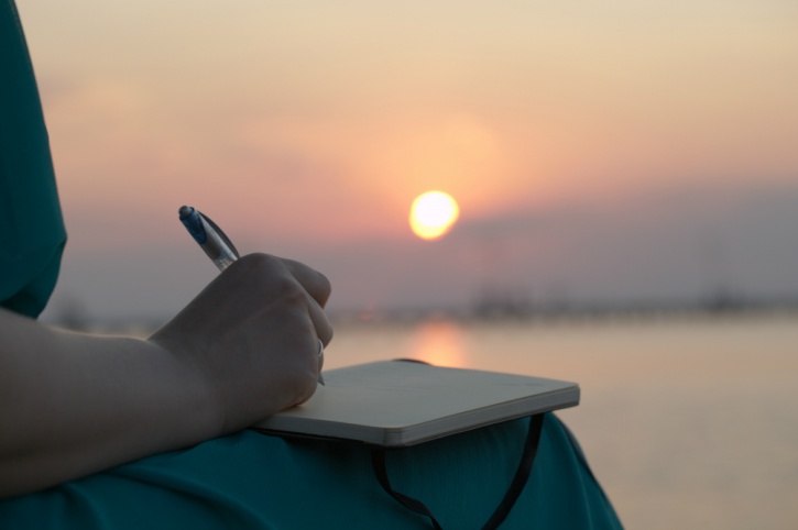 writing your goals in the morning helps beat depression