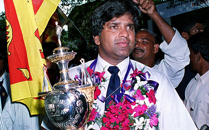 ranatunga with 1996 trophy 
