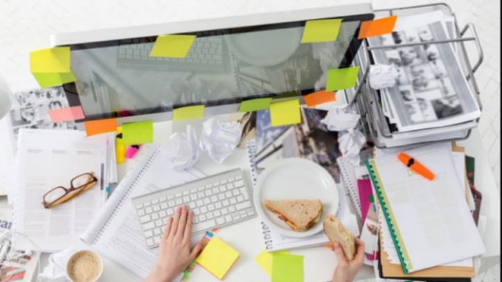 If you have a messy setting, chances are you are more creative So you’ve been accused of leaving a messy desk/room behind all your life? Well, the chance that you