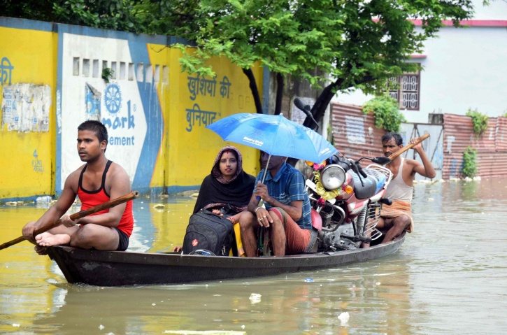 Aamir Khan Extends A Helping Hand To Bihar Flood Victims, Donates Rs ...