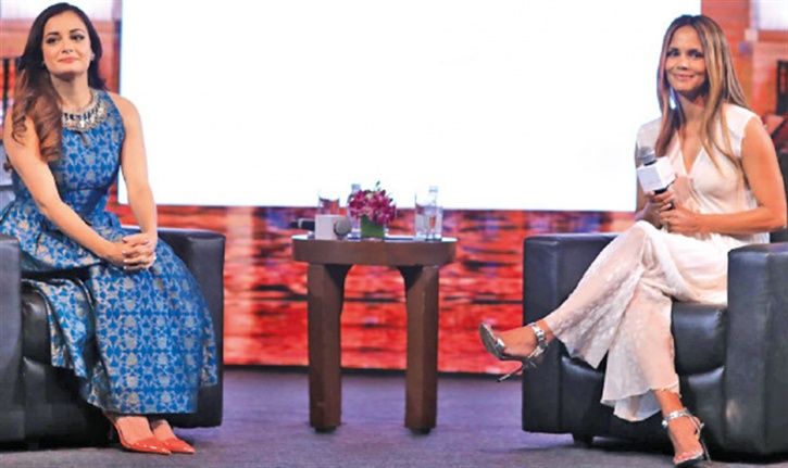 A picture of Diya Mirza with Hollywood star Halle Berry discussing climate change