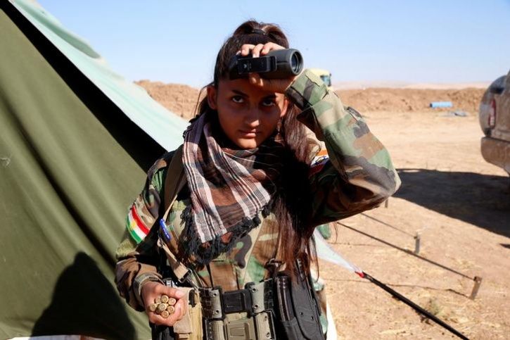 19 Really Powerful Pictures Of Female Kurds Fighting Against Islamic