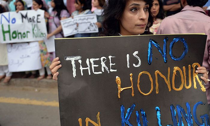 Honour Killing Pakistani Man Murders His Sister Mother Of Four For 