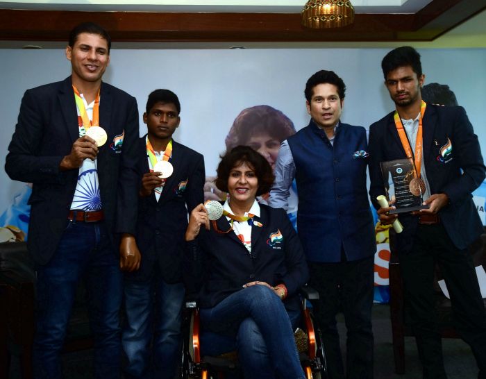 Paralympians with Sachin Tendulkar