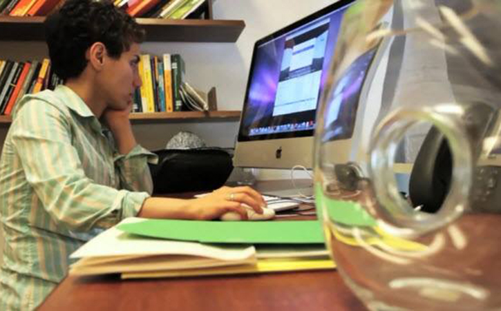 Iranian Mathematician Maryam Mirzakhani The First Woman To Win The Fields Medal Dies Of Cancer 