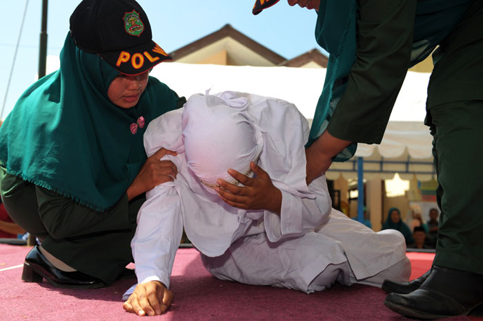 Malaysian State Amends Law To Allow Public Caning For Sharia Crimes