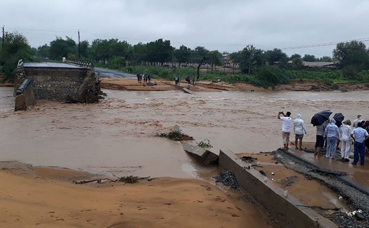 18 Members Of A Family Drown As Toll In Gujarat Floods Rises To 119