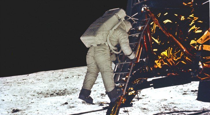 Armstrong takes his first step onto the surface of the Moon - NASA