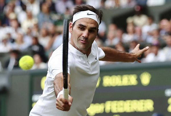 Guess Who Dropped In At Wimbledon Centre Court To Cheer Roger Federer ...