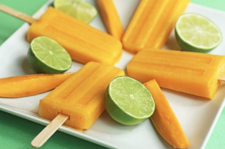 Health benefits of turmeric-mango smoothie-pop dessert 