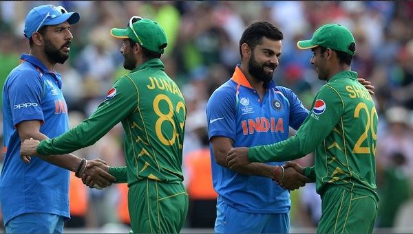 Virat Kohli And Yuvraj Singh Chill With Pakistani Players After The ...